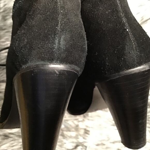 Isaac Mizrahi Black Suede Boots 7M - Picture 4 of 9
